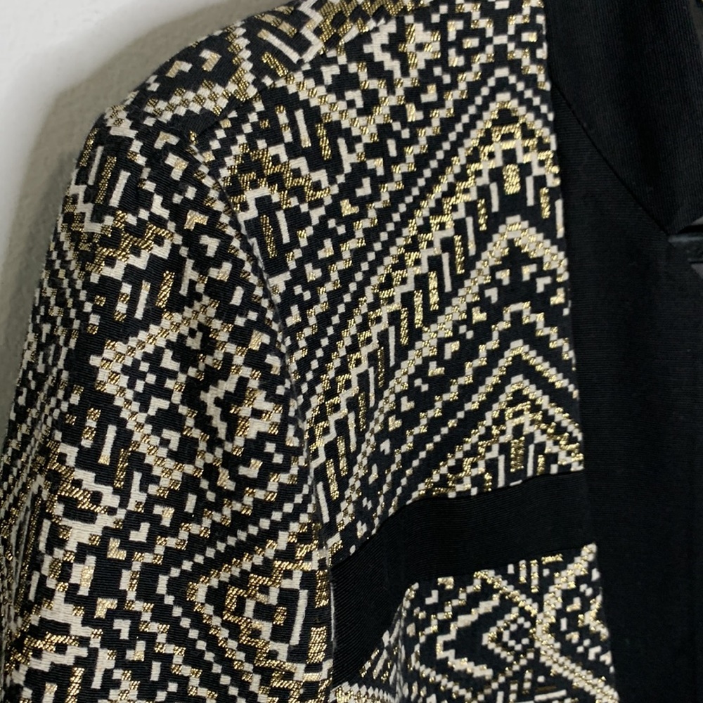 Black label Chicos black gold metallic jacquard topper 1 M - Picture 4 of 9